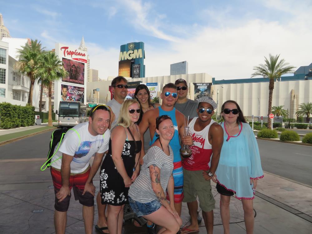 E & A Singles Take Over Vegas! - Events And Adventures