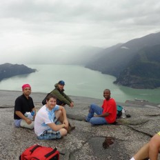vancouver singles club members going hiking by the water